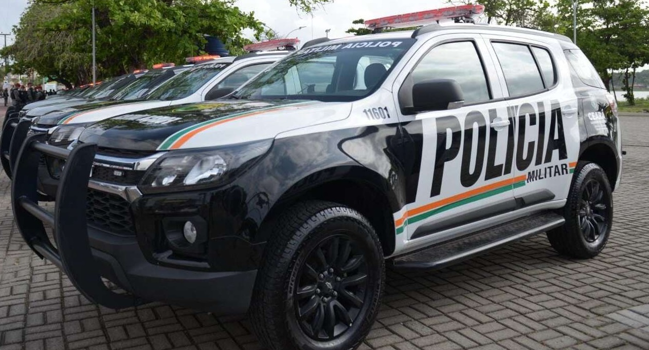 Homem é preso após tentar atropelar PMs e dirigir embriagado para fugir, em Fortaleza