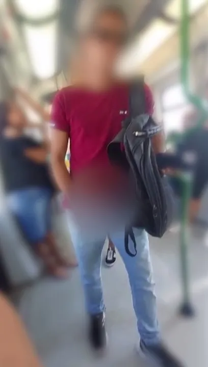 Homem é flagrado se masturbando em vagão do Metrô de Fortaleza