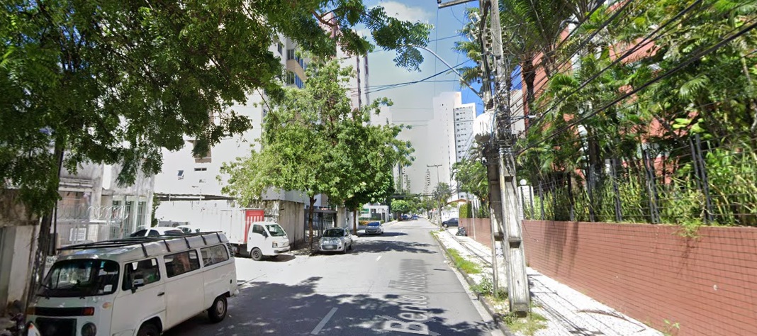 Homem é preso após roubar pingente de ouro e ser contido por moradores em Fortaleza