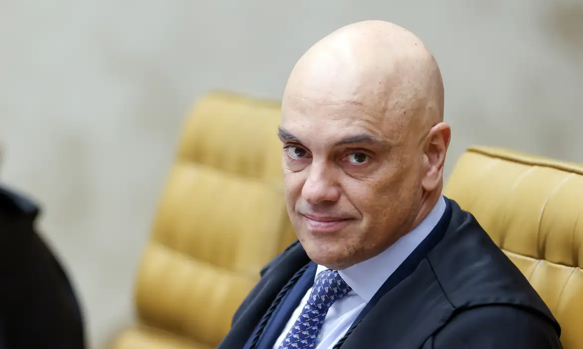 Moraes cancela todas as autorizações de visitas concedidas quando Bolsonaro estava em prisão domiciliar