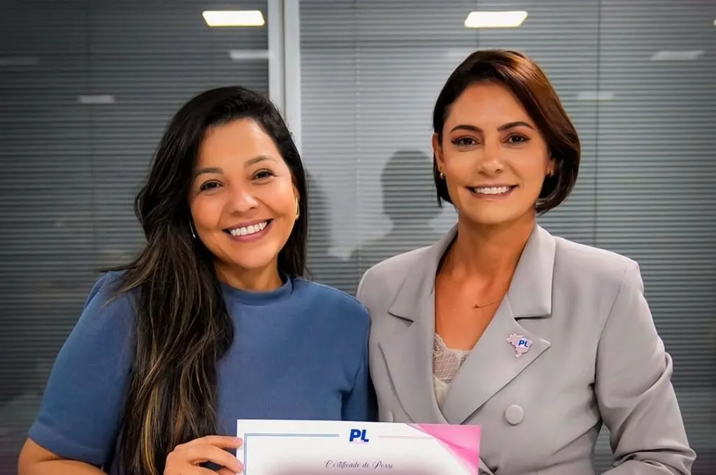 Michelle Bolsonaro participa de evento do PL Mulher em Caucaia ao lado Priscila Costa