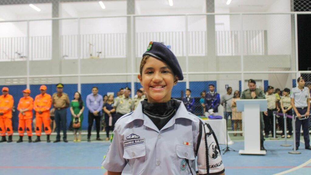 Estudante cearense é a melhor do Nordeste na Olimpíada Nacional de Ciência e ganhará homenagem em Brasília