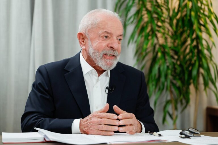 Lula assina indulto de Natal, excluindo presos por atos golpistas do 8 de janeiro