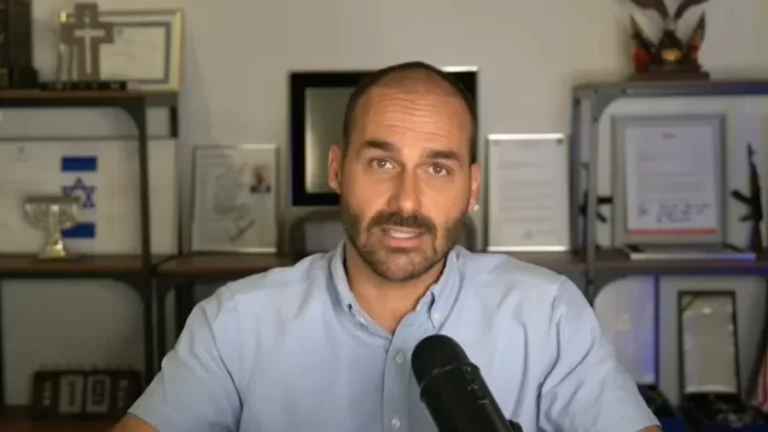 Após cassação, Eduardo Bolsonaro diz que perda do mandato é ‘medalha de honra’