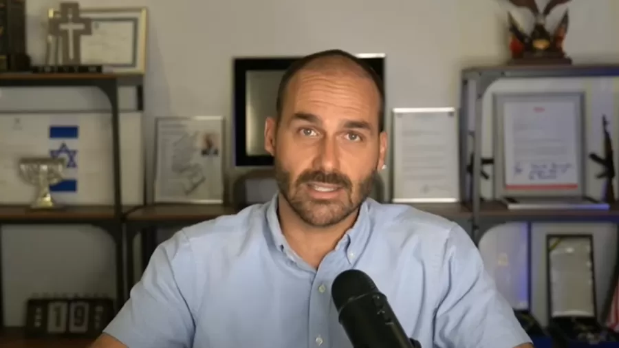 Após cassação, Eduardo Bolsonaro diz que perda do mandato é ‘medalha de honra’