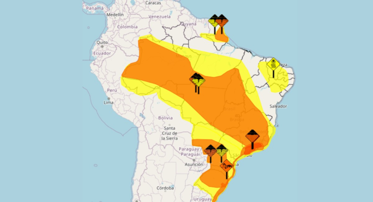 Semana começa com maior parte do país em alerta para chuvas fortes