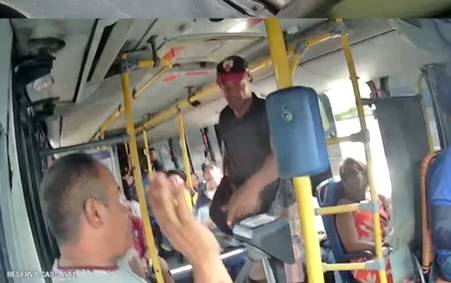 Passageiros de topic são assaltados na CE-040, no Eusébio