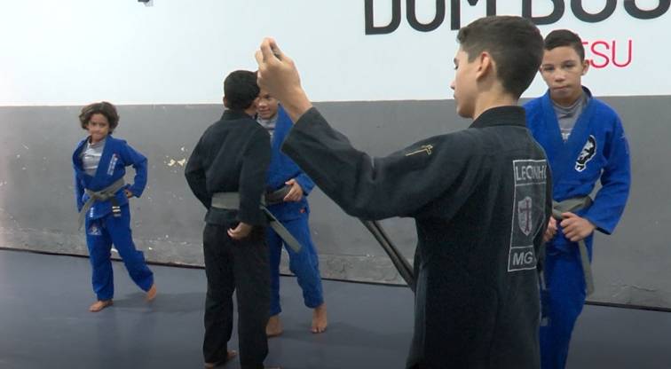 Projeto social prepara 60 crianças e adolescentes de Fortaleza para campeonatos