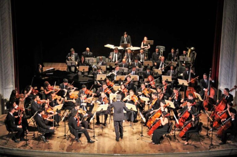 Uece reativa Câmara de Arte e Cultura com apresentação da Orquestra Sinfônica