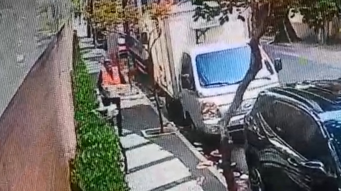 Homem é flagrado furtando caixas de carne de caminhão frigorífico e deixa prejuízo de R$ 1,4 mil em Fortaleza