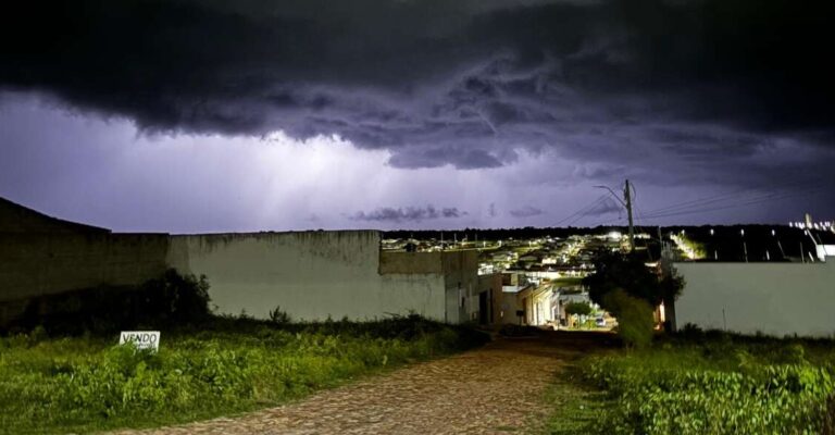 Ceará registra mais de 60 municípios com chuvas entre domingo (22) e segunda-feira (23)