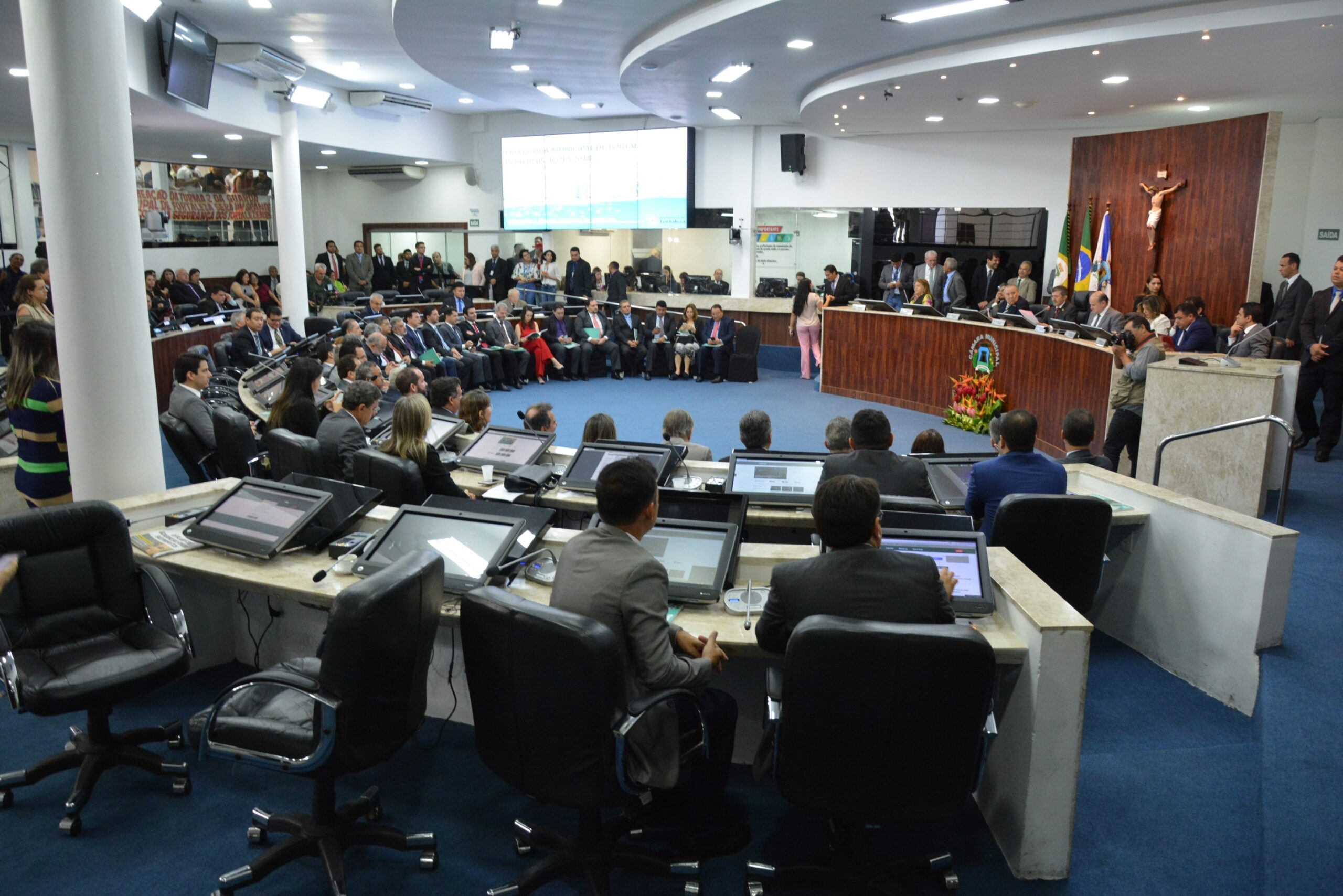 Câmara de Fortaleza realiza nesta segunda (2) sessão de reabertura dos trabalhos legislativos