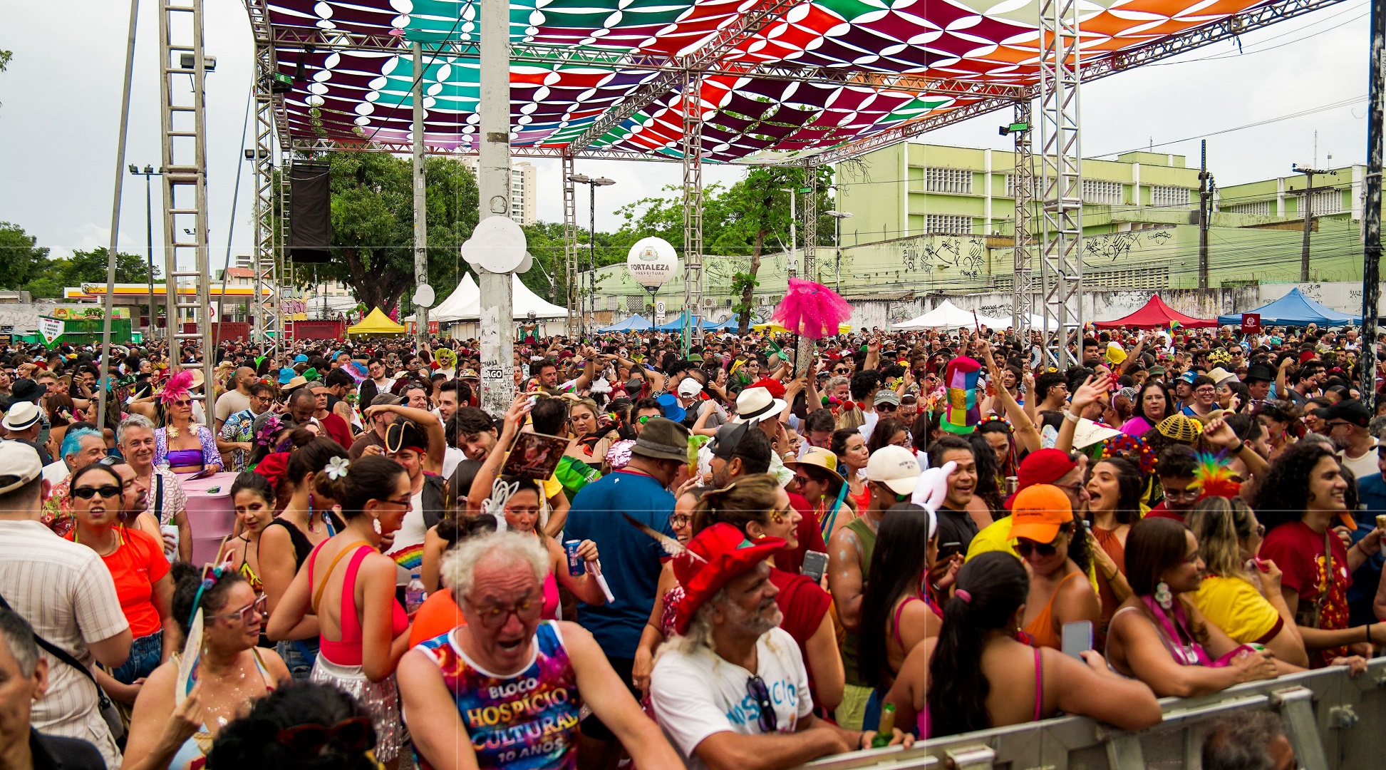 Confira como foi o primeiro dia de festejos do Carnaval de Fortaleza 2026