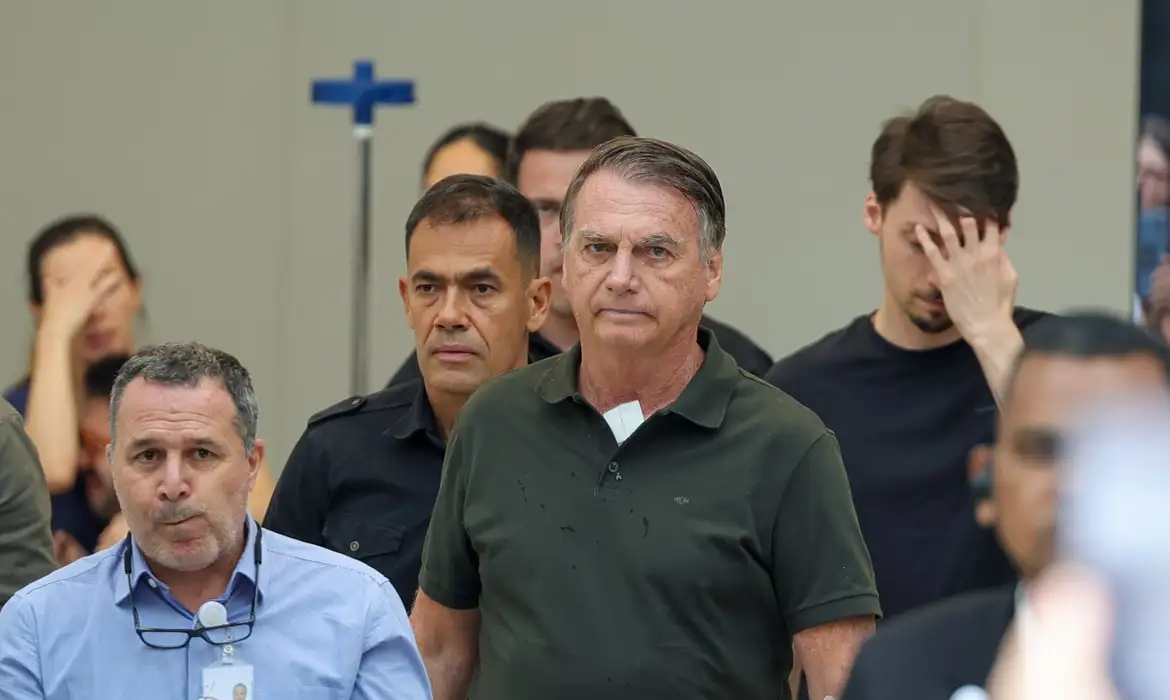 MP Militar pede à Justiça expulsão de Bolsonaro e generais condenados pela trama golpista