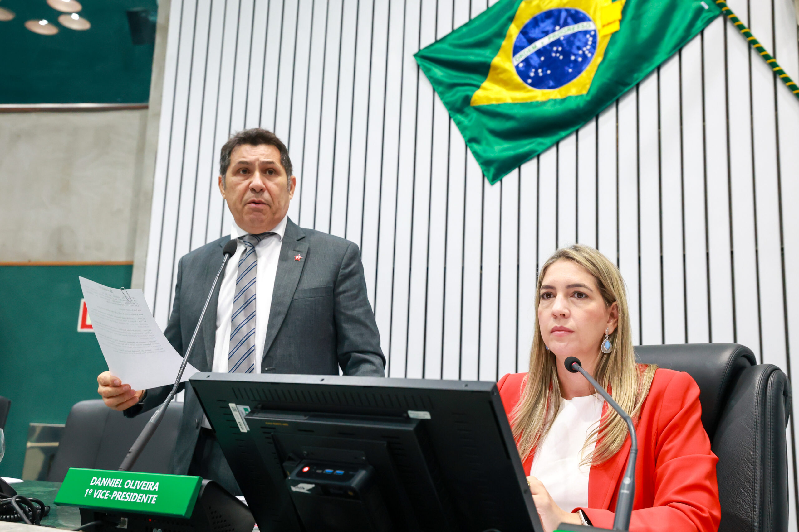 Alece aprova reajuste do piso salarial dos professores da rede estadual do Ceará