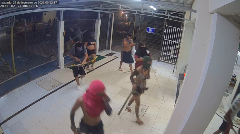 Manifestantes ocupam terminal portuário da Cargill em Santarém