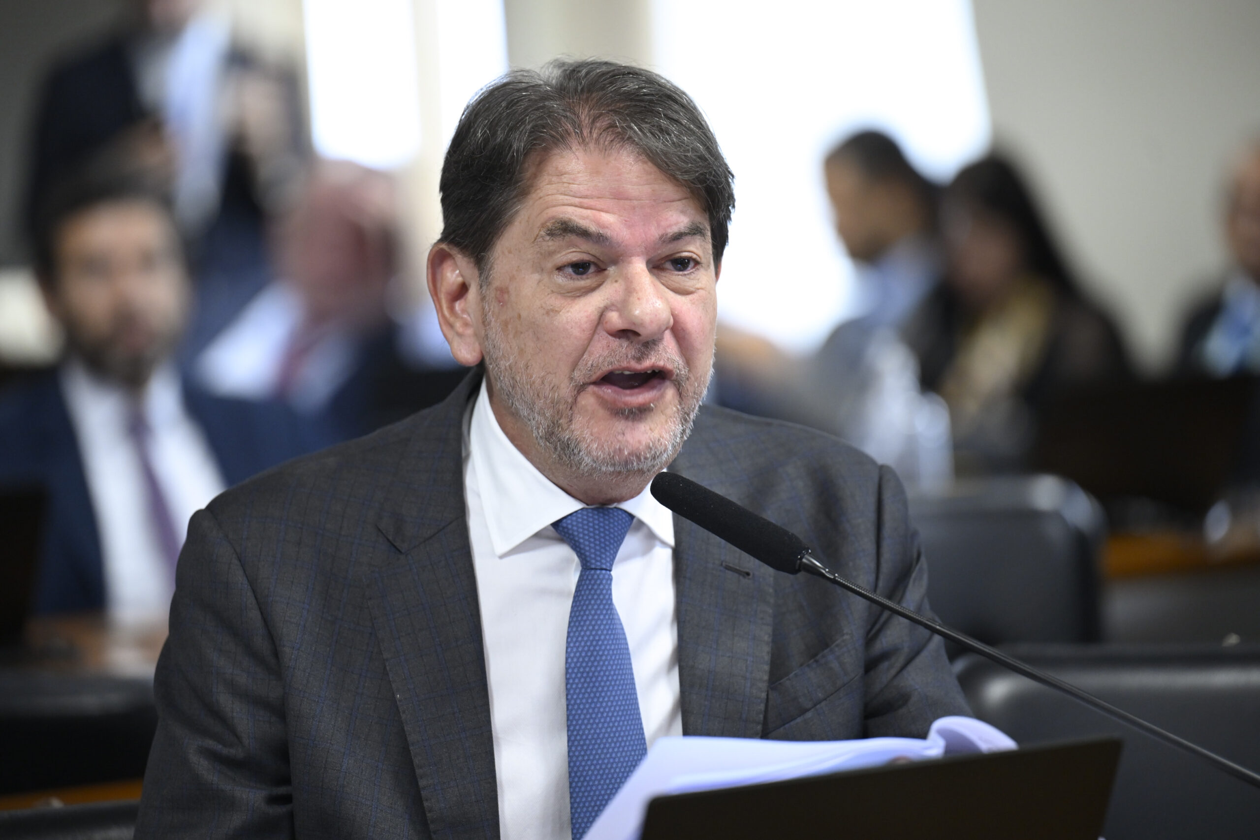 Cid Gomes reafirma apoio a Elmano e se coloca à disposição para coordenar campanha