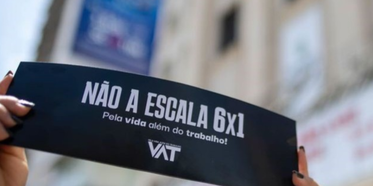 PL de Bolsonaro e União Brasil se unem para barrar fim da escala 6 x 1