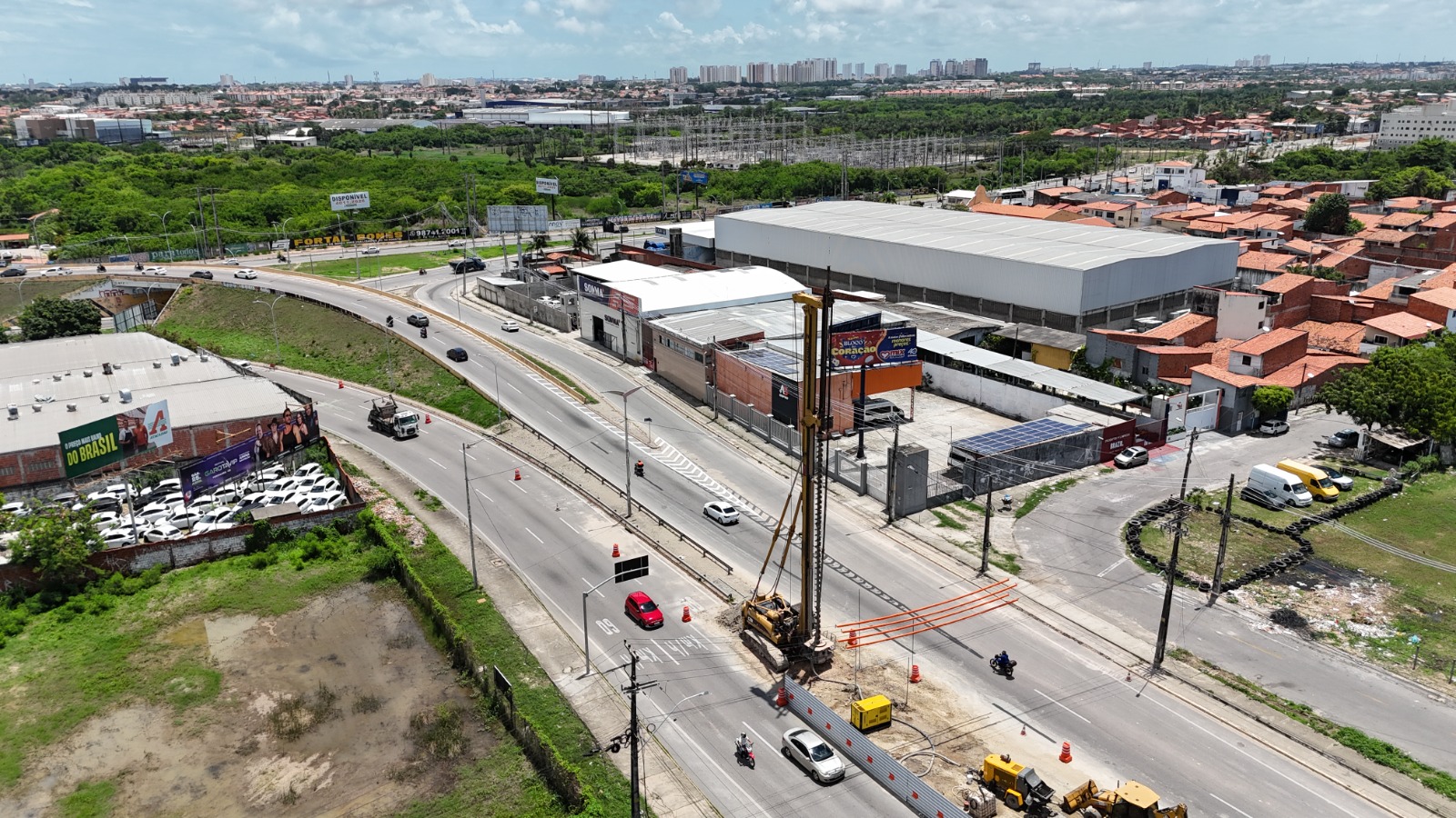 Av. Alberto Craveiro terá bloqueio temporário neste domingo (22) para obras do VLT Aeroporto–Castelão