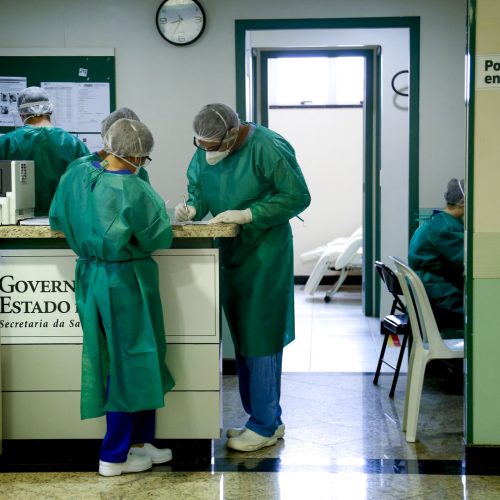 Mais 322 profissionais de saúde aprovados em concurso são nomeados no Ceará