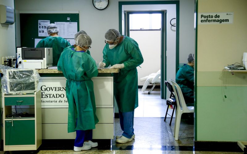 Mais 322 profissionais de saúde aprovados em concurso são nomeados no Ceará