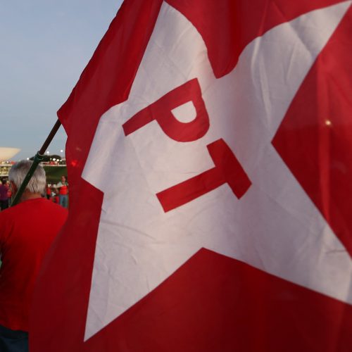 PT realiza eleições para os diretórios estaduais, municipais e nacional neste domingo (6)