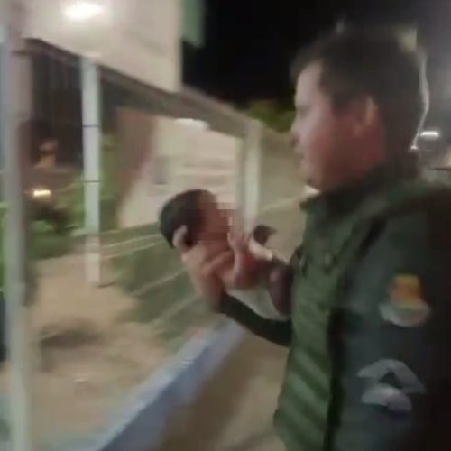 Recém-nascido é salvo de engasgo por policiais militares em São Gonçalo do Amarante, no Ceará