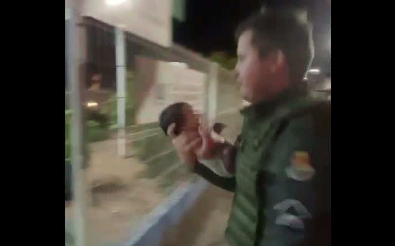 Recém-nascido é salvo de engasgo por policiais militares em São Gonçalo do Amarante, no Ceará