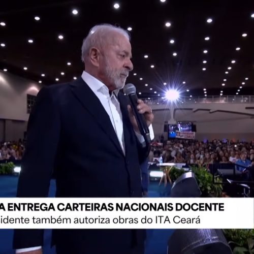 “Quero que o ajudante de pedreiro possa colocar o filho para ser engenheiro”, diz Lula no Ceará