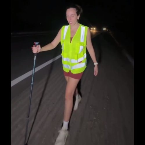 Vice-governadora do Ceará, Jade Romero, completa romaria de 100 km de Fortaleza a Canindé