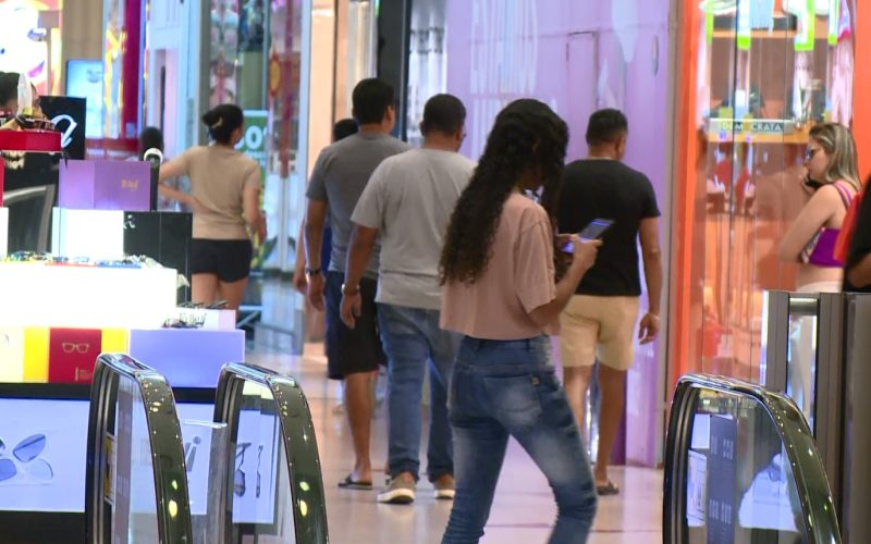 Liquidação de início de ano oferece descontos de até 70% em lojas de Fortaleza