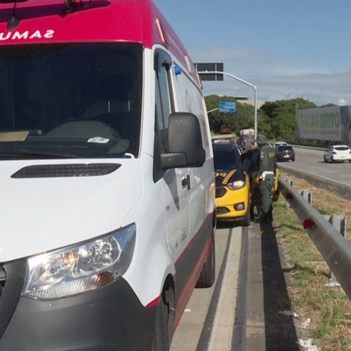 Casal é atropelado por moto na CE-010, no Eusébio/CE, e idoso fica em estado grave