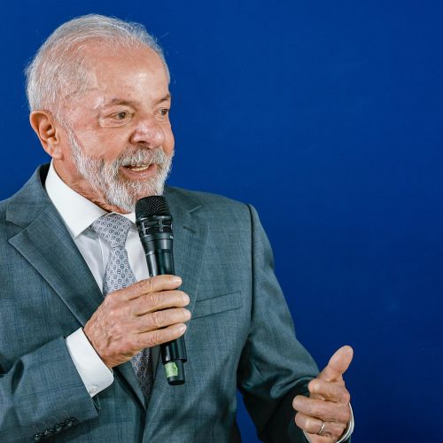 Lula vence todos os adversários, aponta nova pesquisa
