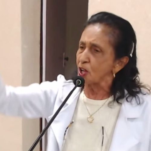 Em mensagem de Natal, vereadora deseja que quem não gosta dela vá “para as profundezas do inferno”