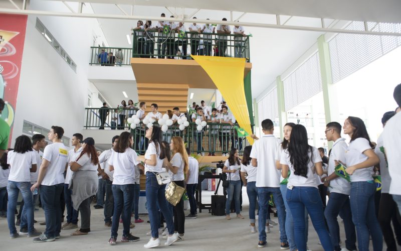 Matrículas em escolas da rede estadual em Fortaleza começam nesta segunda-feira (15)