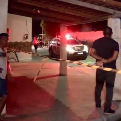 Homem é morto com 23 tiros em rua de Fortaleza; vítima seria membro de facção