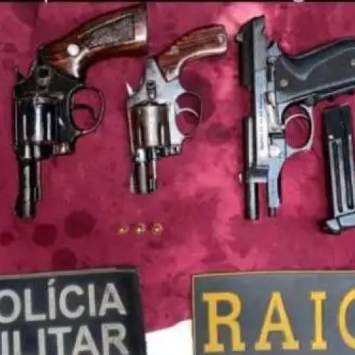 Polícia apreende armas usadas em ataque a casa de vereador em Barroquinha/CE