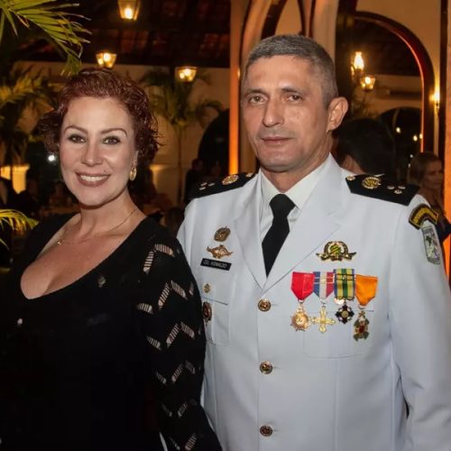 Coronel Aginaldo, marido de Carla Zambelli, vai a Israel e tem contas bloqueadas pelo STF