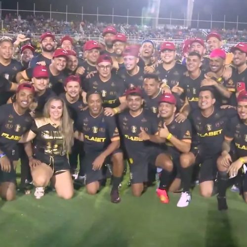 Jogo beneficente com Ronaldinho Gaúcho e Zé Vaqueiro arrecada recursos para o Ceará Sem Fome