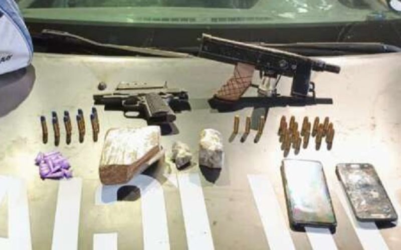 Mulher e adolescente com criança de colo são flagradas transportando drogas e explosivos no Ceará