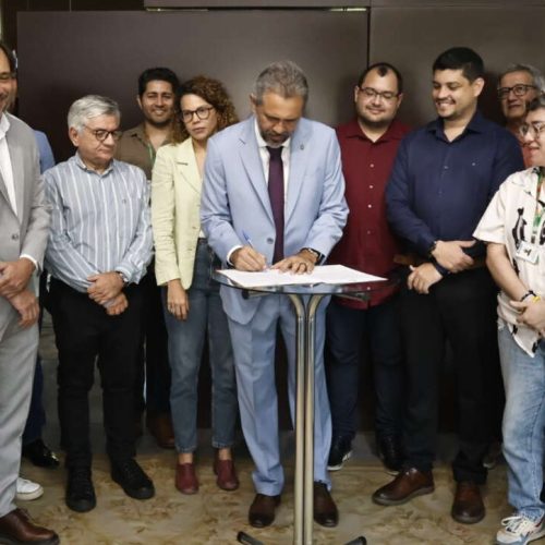 Elmano anuncia criação do Plano de Cargos e Carreiras para servidores da cultura no Ceará