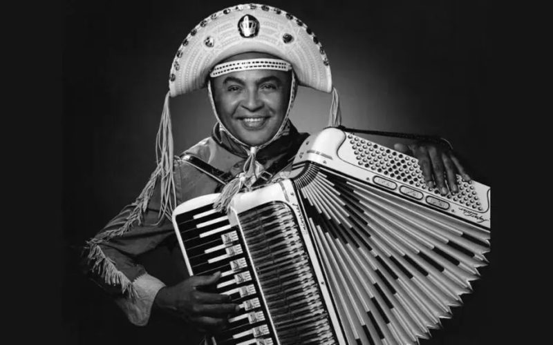 Entrega do Troféu Centenário marca os 23 anos do Programa Gonzagão da Cidade, em Fortaleza