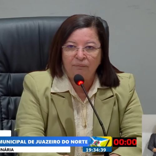 “Estão é viçando aqui”, diz vereadora após discussões sobre Lula e Bolsonaro na Câmara de Juazeiro do Norte