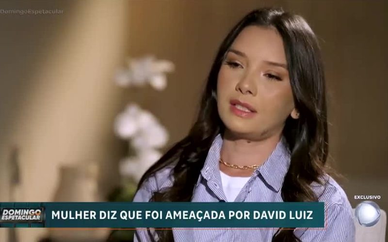 “Estou sendo muito injustiçada”, diz mulher que denunciou David Luiz após fim de investigação da polícia