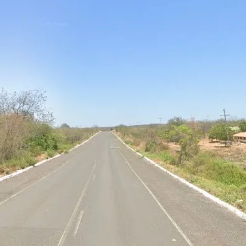 Três jovens cearenses morrem após carro capotar em acidente na BR-230, no Piauí