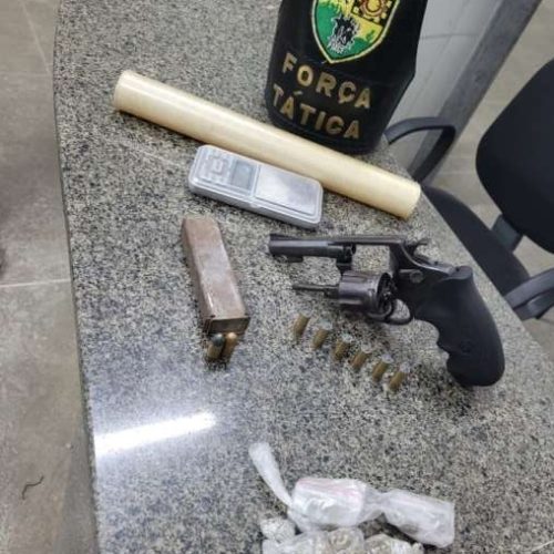 Polícia descobre e desarticula esconderijo do crime com drogas e munições em Pacajus/CE