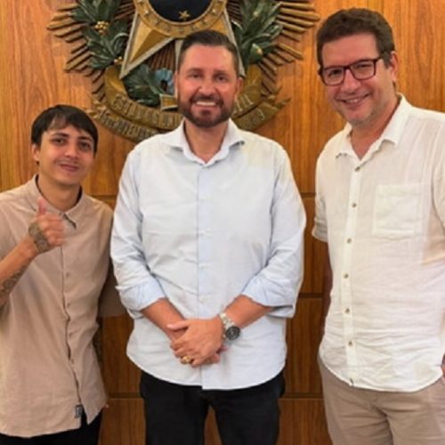 Psol: Léo Suricate assume temporariamente mandato de Renato Roseno na Assembleia Legislativa