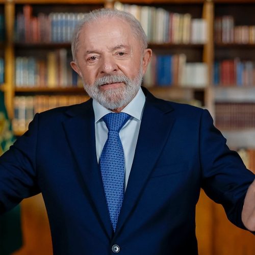 Em pronunciamento na TV, Lula defende soberania nacional e fala em “traidores da pátria”