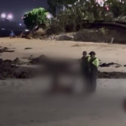 Casal é abordado por PMs após ser flagrado praticando ato obsceno na Beira Mar, em Fortaleza