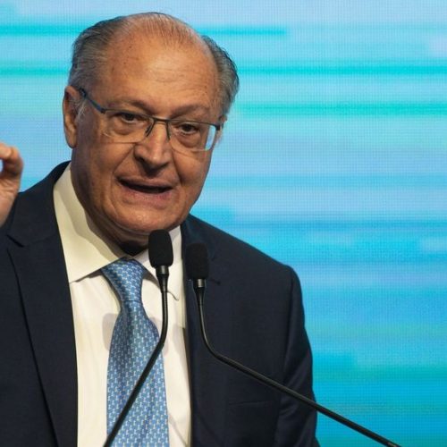 Alckmin diz que tarifaço de Trump afeta 3,3% das exportações brasileiras e que dificuldade “vai passar”
